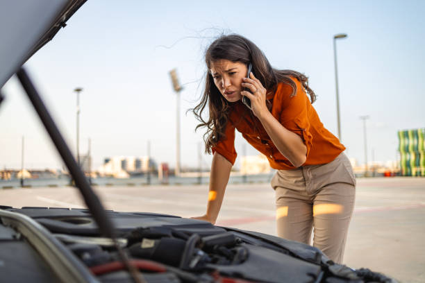 Driver calling for Orlando roadside assistance